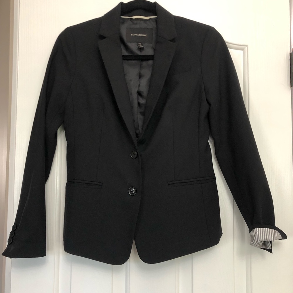 Banana Republic black blazer